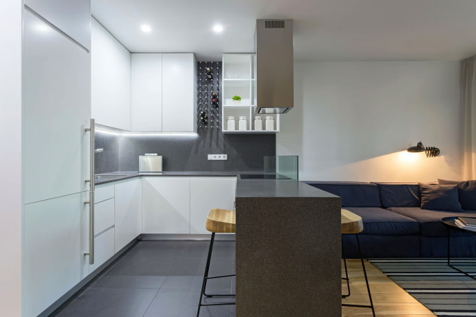 keittiö-olohuone minimalismin tyyliin