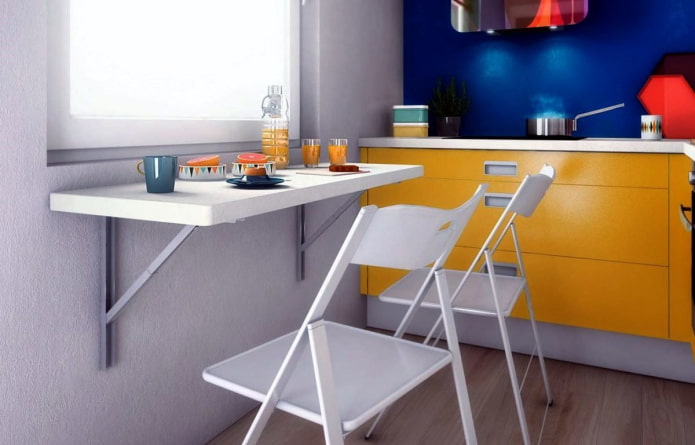 küçük boyutlu bir mutfak-oturma odası için mobilya dönüştürme