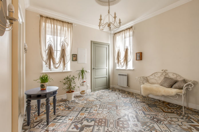 indretning og tilbehør i det indre af korridoren i stil med Provence