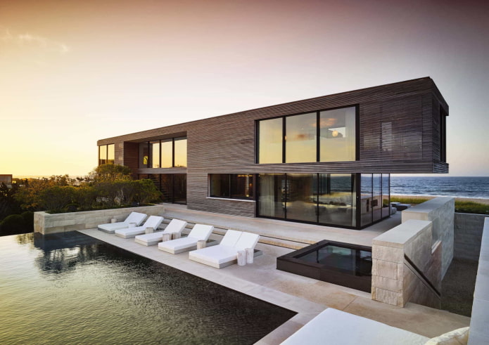 nowoczesny dom nad brzegiem morza