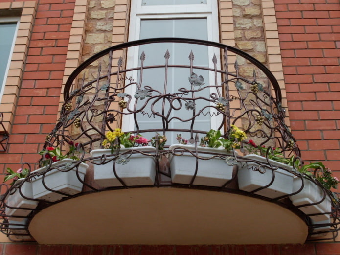 conception de balcon dans un projet de maison privée