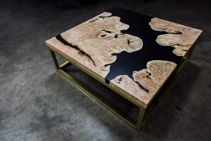 שולחן צדדי מעץ
