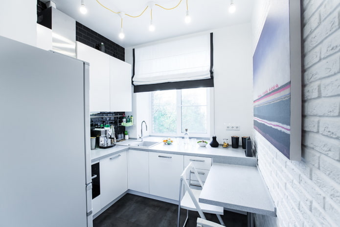 kuchyňa s rozlohou 5 m² v modernom štýle
