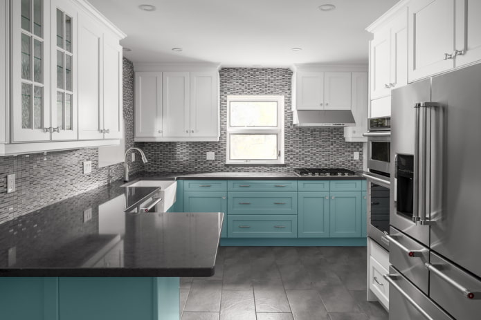 кухненски дизайн в сиво-тюркоазени цветове