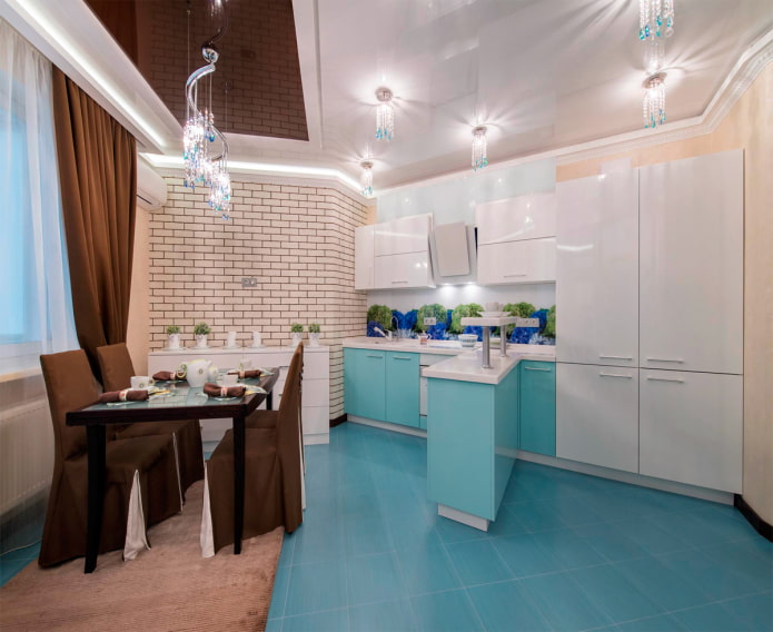 tavan în interiorul bucătăriei în culori turcoaz