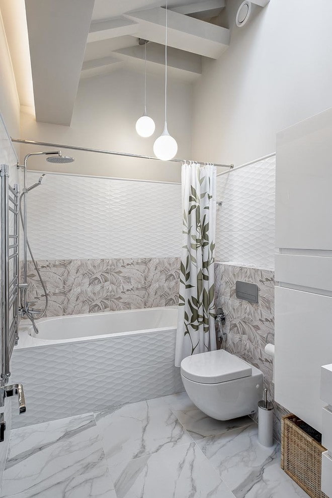 hiasan dan pencahayaan di bilik mandi dengan gaya minimalis