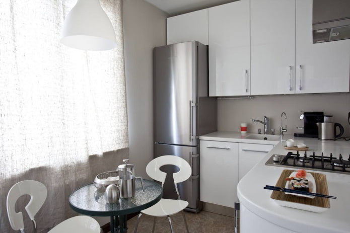 5 m2 alana sahip mutfakta buzdolabı