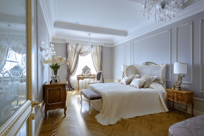 ložnice v klasickém stylu