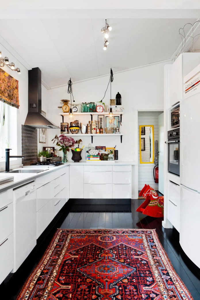 orientální koberec v kuchyni