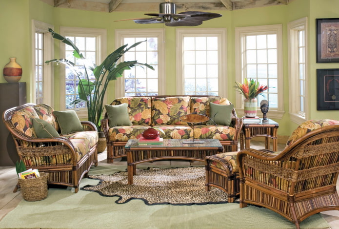 meubles en bambou dans le salon
