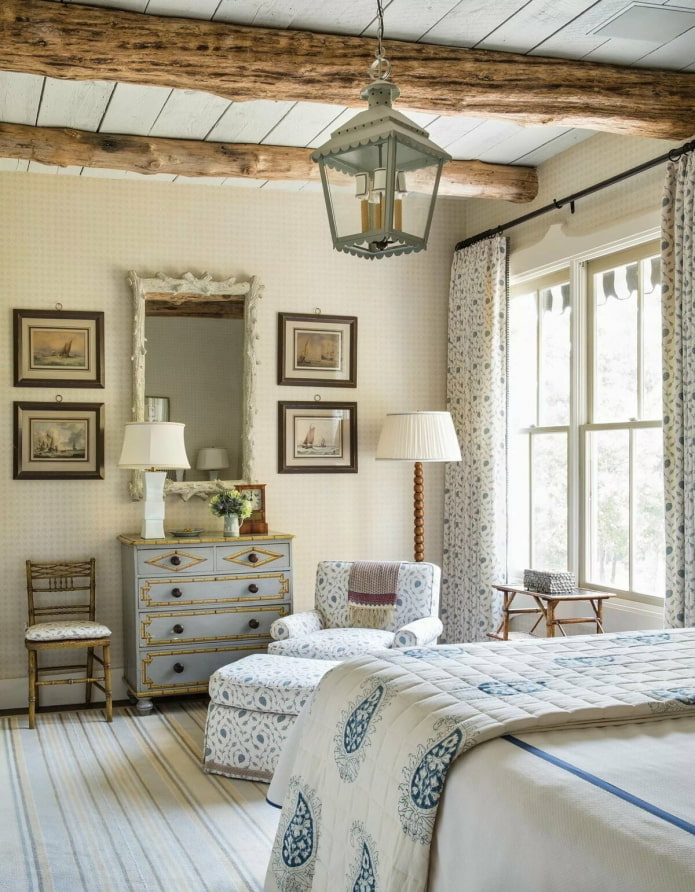 Provence tarzında aydınlık yatak odası