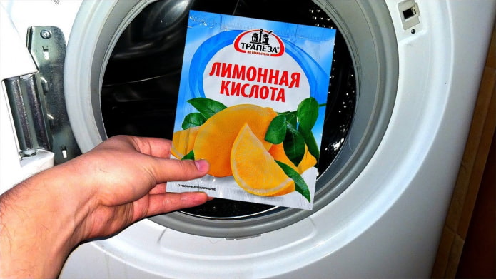 vyčistite práčku kyselinou citrónovou
