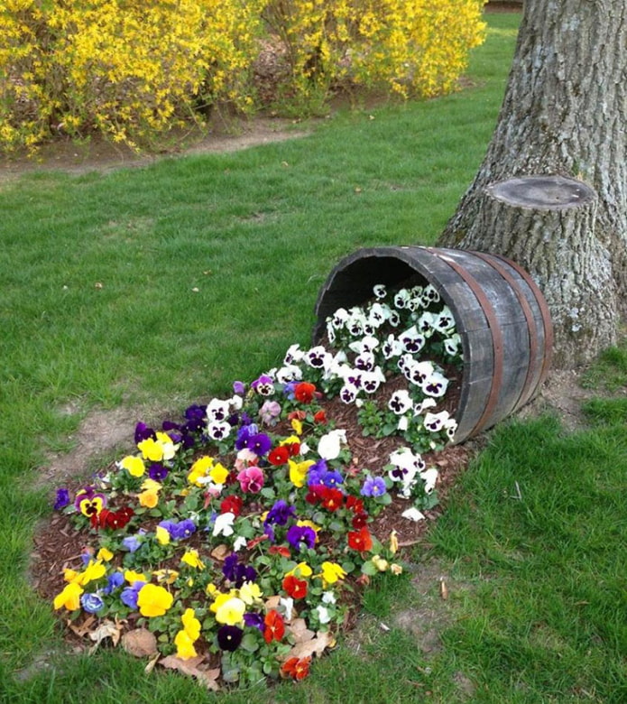 Flowerbed from a barrel
