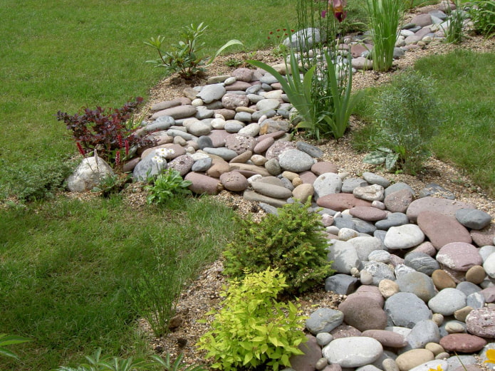 pebbles in landscape design