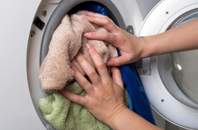 Çamaşır makinesinin aşırı yüklenmesi