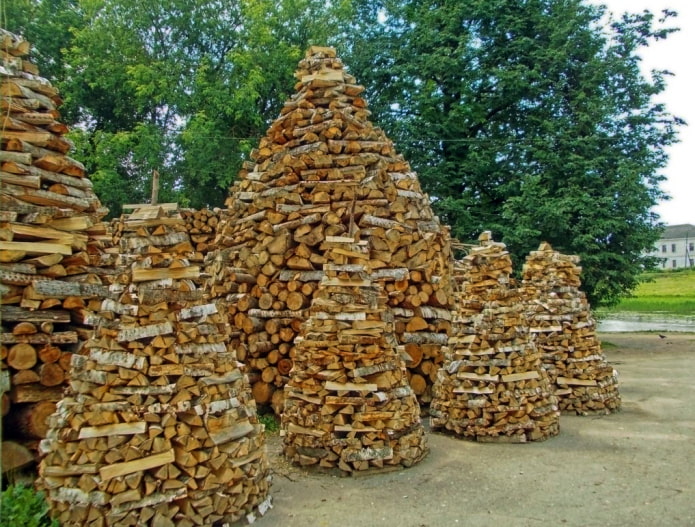 Stapels brandhout