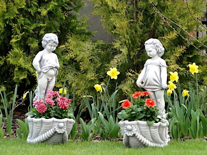 zahradní sochy