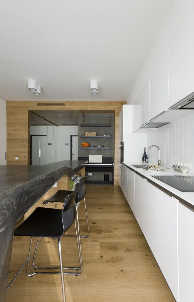 „Ikea“ virtuvė ir sala