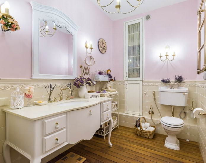 kylpyhuone laventeli ja beige