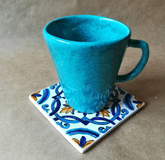 Držák na pohár malovaný