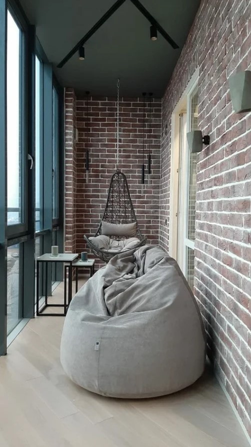 perabot untuk balkoni yang sempit