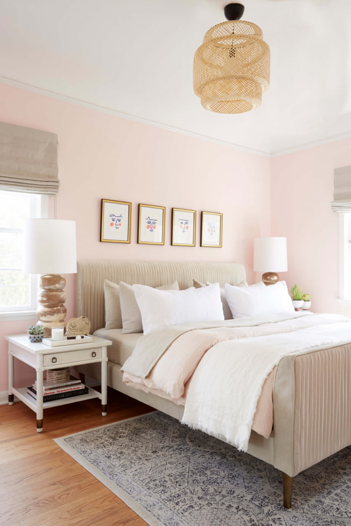 розови стени в спалнята