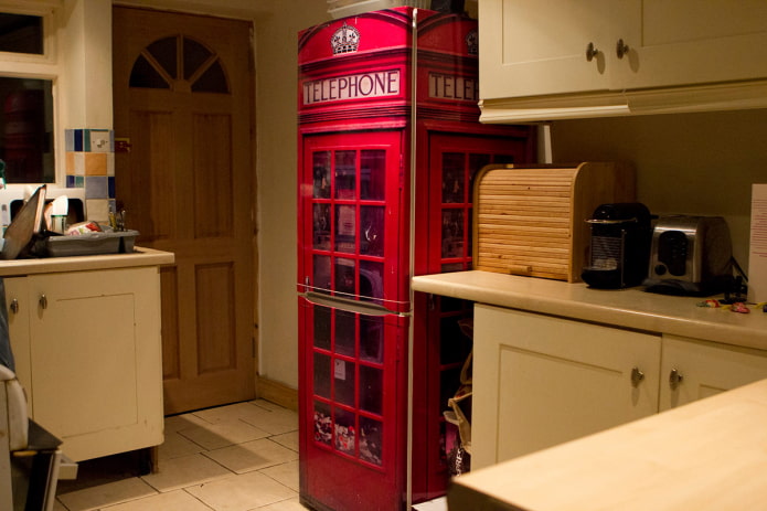 cabine téléphonique réfrigérateur