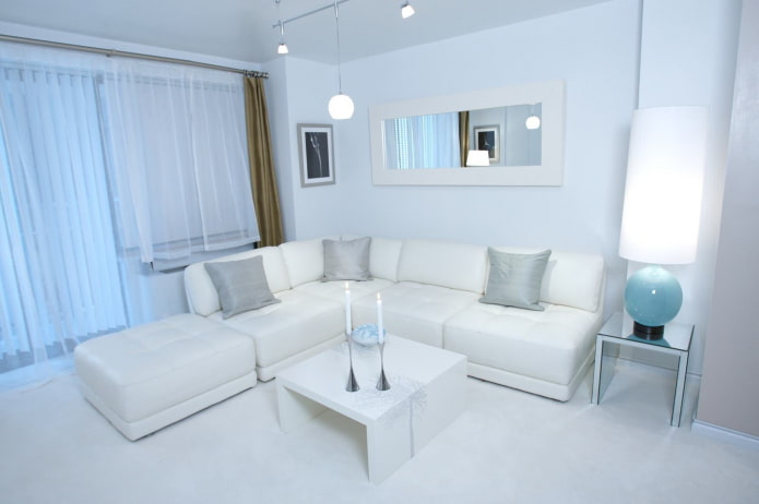 biała skórzana sofa