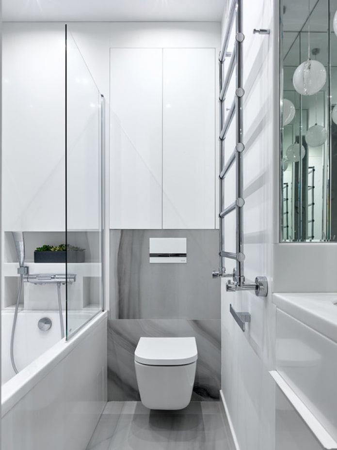 minimalizmo stiliaus vonios kambarys