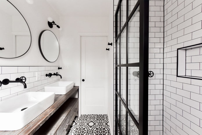 „Scandi“ stiliaus vonios kambarys