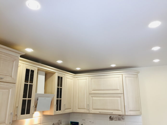 схема на осветление в кухнята
