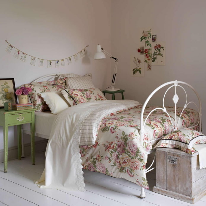 eenvoudige slaapkamer in vintage stijl