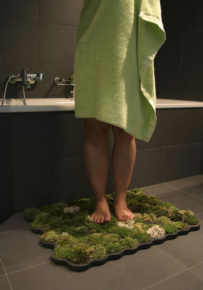 необичаен килим за баня