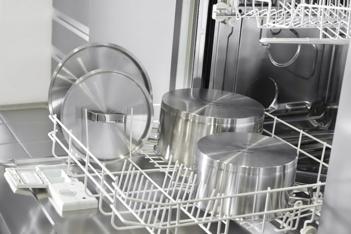 ποια πιάτα δεν μπορούν να πλυθούν στο πλυντήριο πιάτων