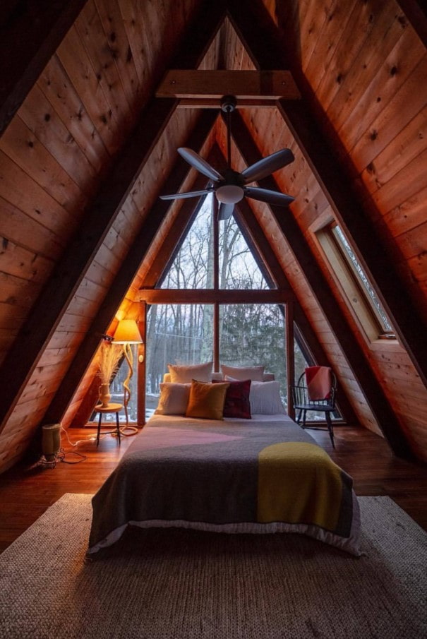 slaapkamer met panoramische ramen