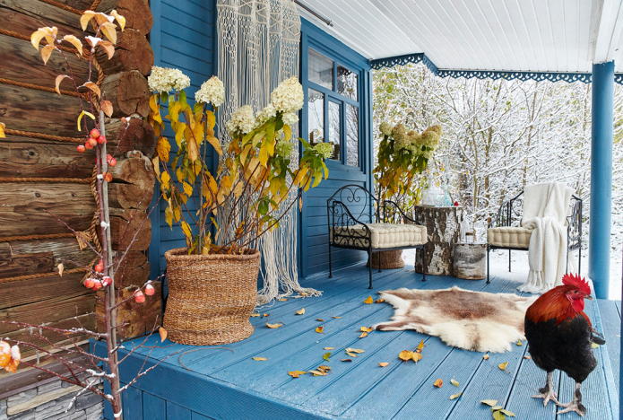 Mėlynų atspalvių veranda