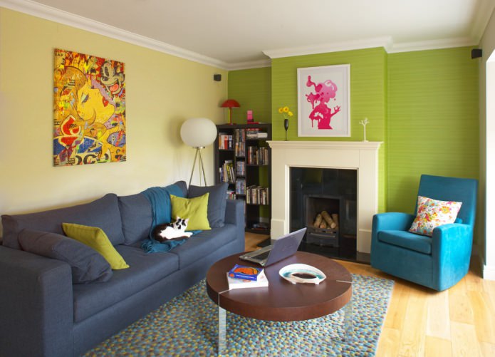kombinácia zelenej a žltej steny v obývacej izbe