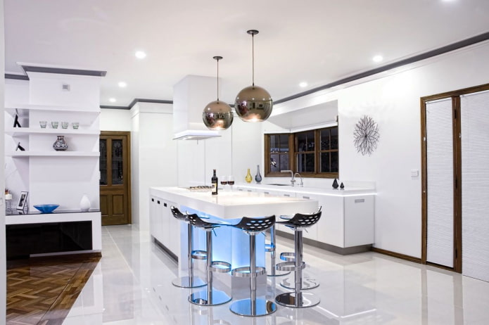 pavimento bianco in cucina