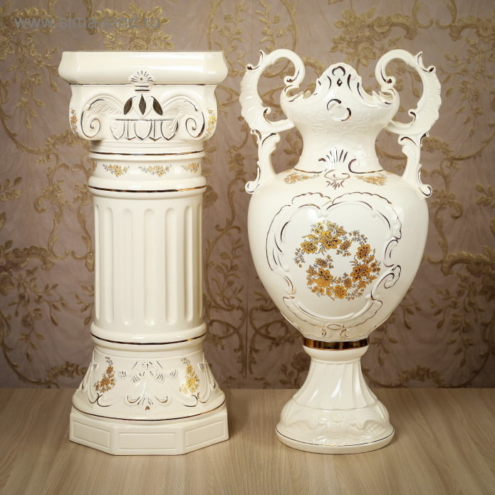vases dans le style grec