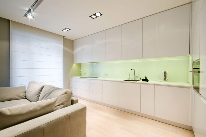 design dell'appartamento in colori chiari