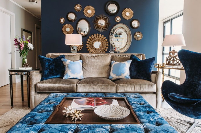 Obývací pokoj v modro-hnědé barvě