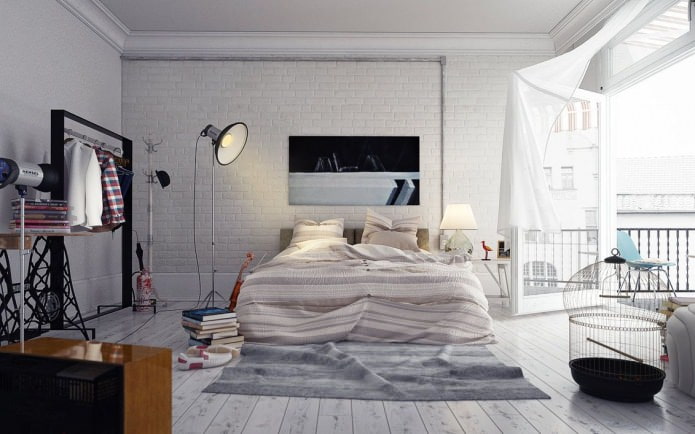 yatak odasında beyaz tuğla duvar