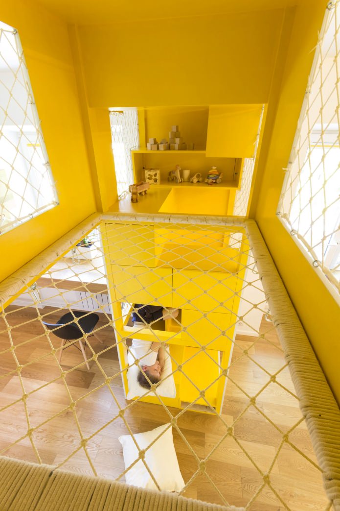 bērnudārzs trīsistabu dzīvokļa 80 kv.m dizainā. m.