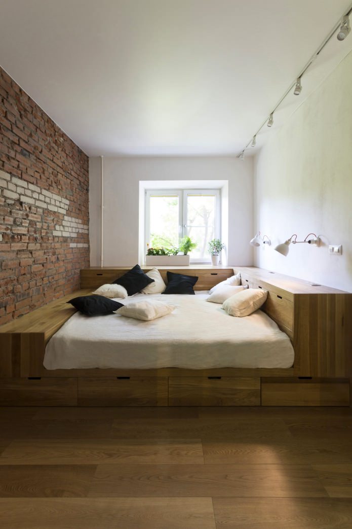 phòng ngủ trong thiết kế của một căn hộ ba phòng có diện tích 80 mét vuông. m.