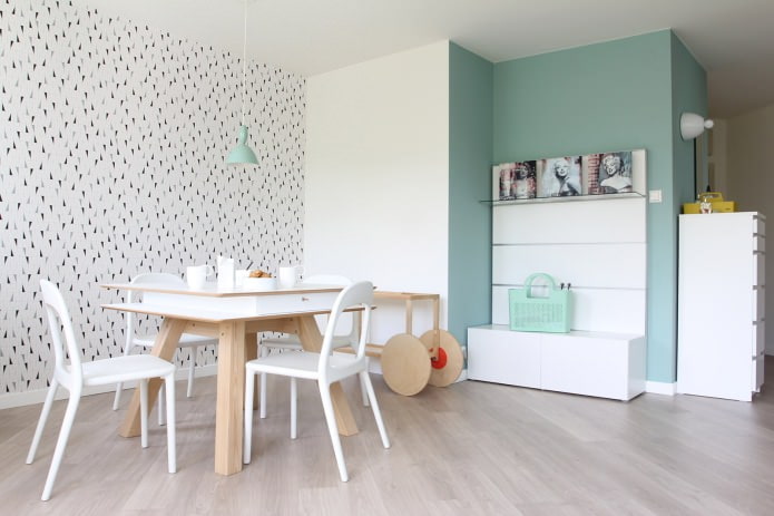 חדר אוכל בצבע לבן מנטה בסגנון סקנדינבי