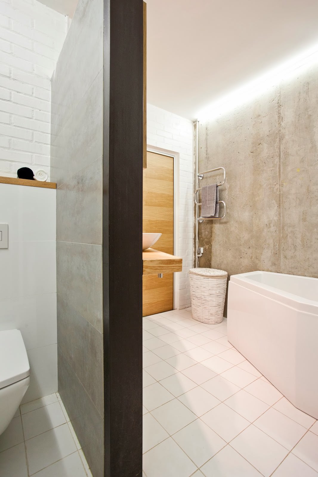 Betons radoša dzīvokļa interjerā: vannas istaba