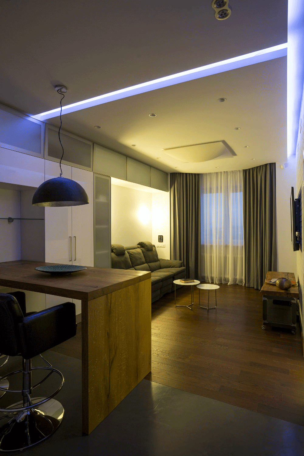 Éclairage dans la conception d'un appartement de deux pièces de 43 m². m.