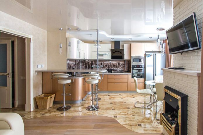 virtuvės-svetainės dizainas su baru