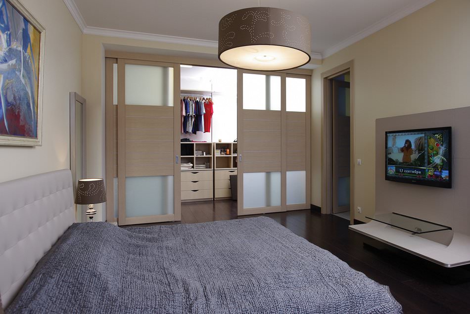 Design d'intérieur d'appartement moderne dans le style du minimalisme