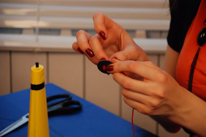 jak zrobić uchwyt na ołówek własnymi rękami